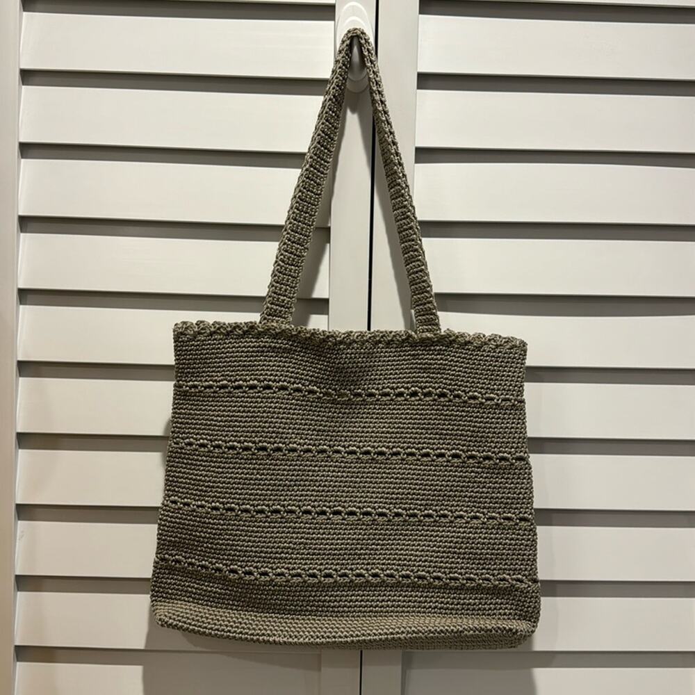 Old Navy NWOT Crotchet lined Tote Bag.
